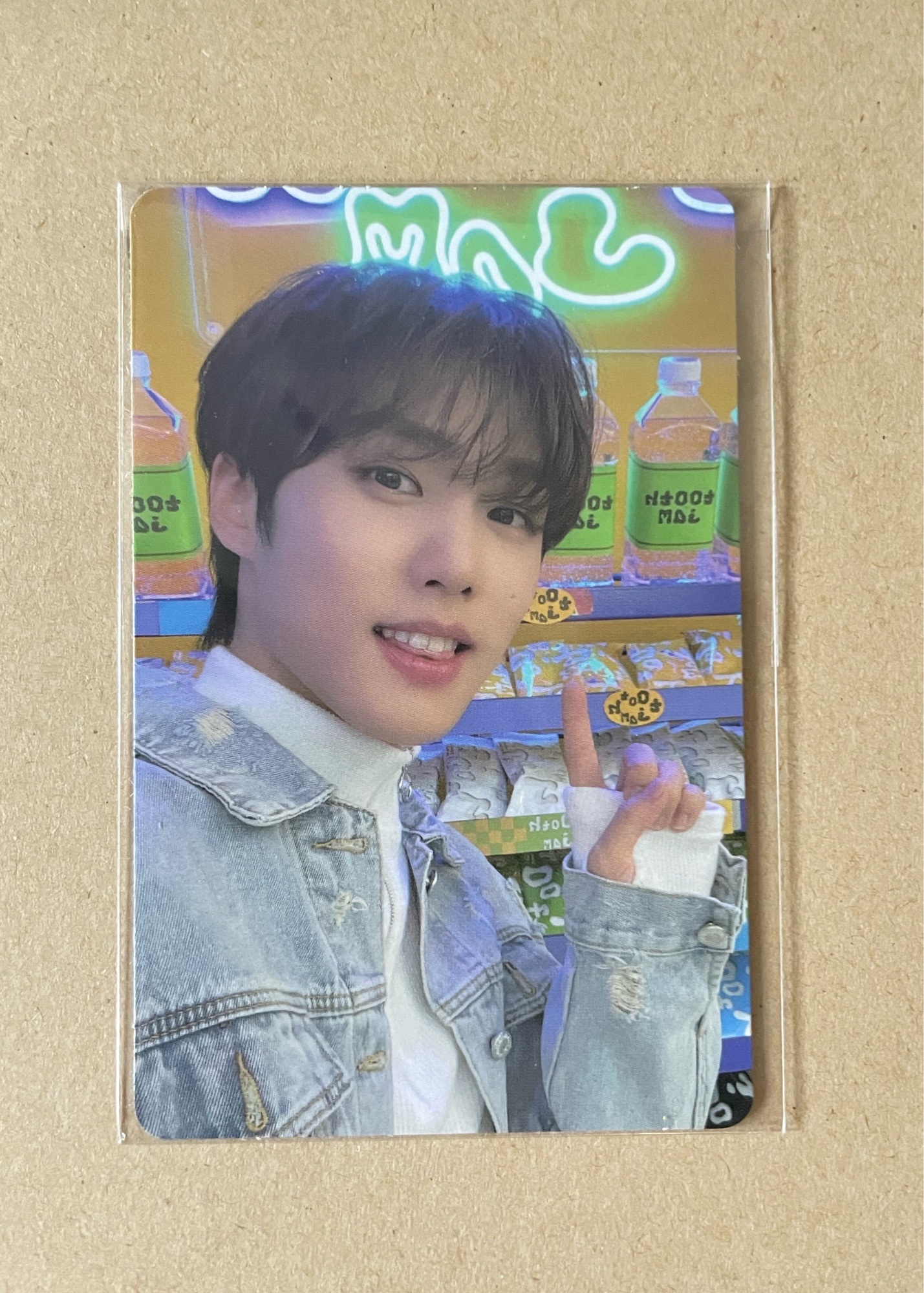 THE BOYZ tooth jam トレカ
【譲】ジェイコブ
【求】ジュヨン
8/11手渡しでも可能です◎